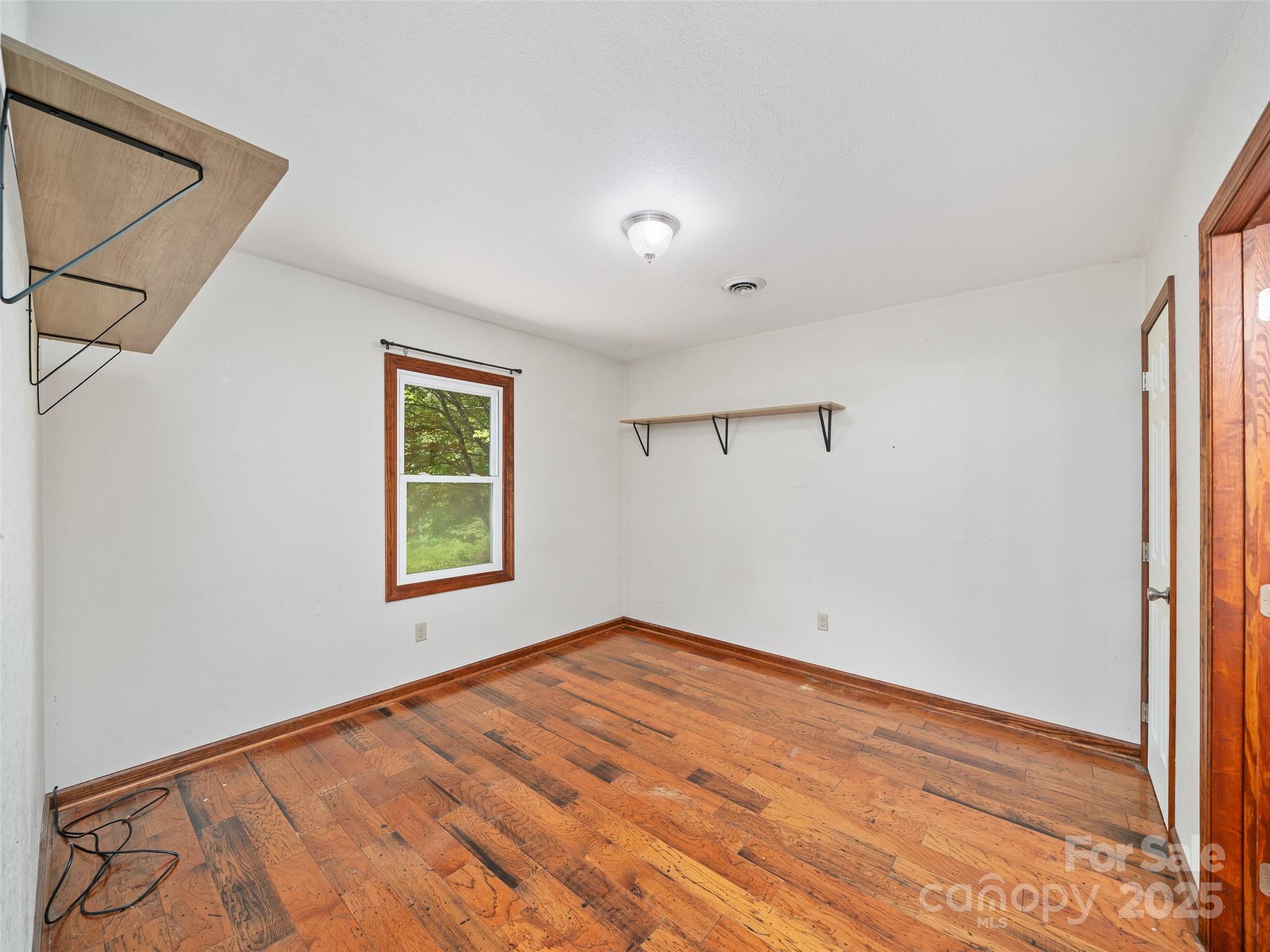158 Dover Lane