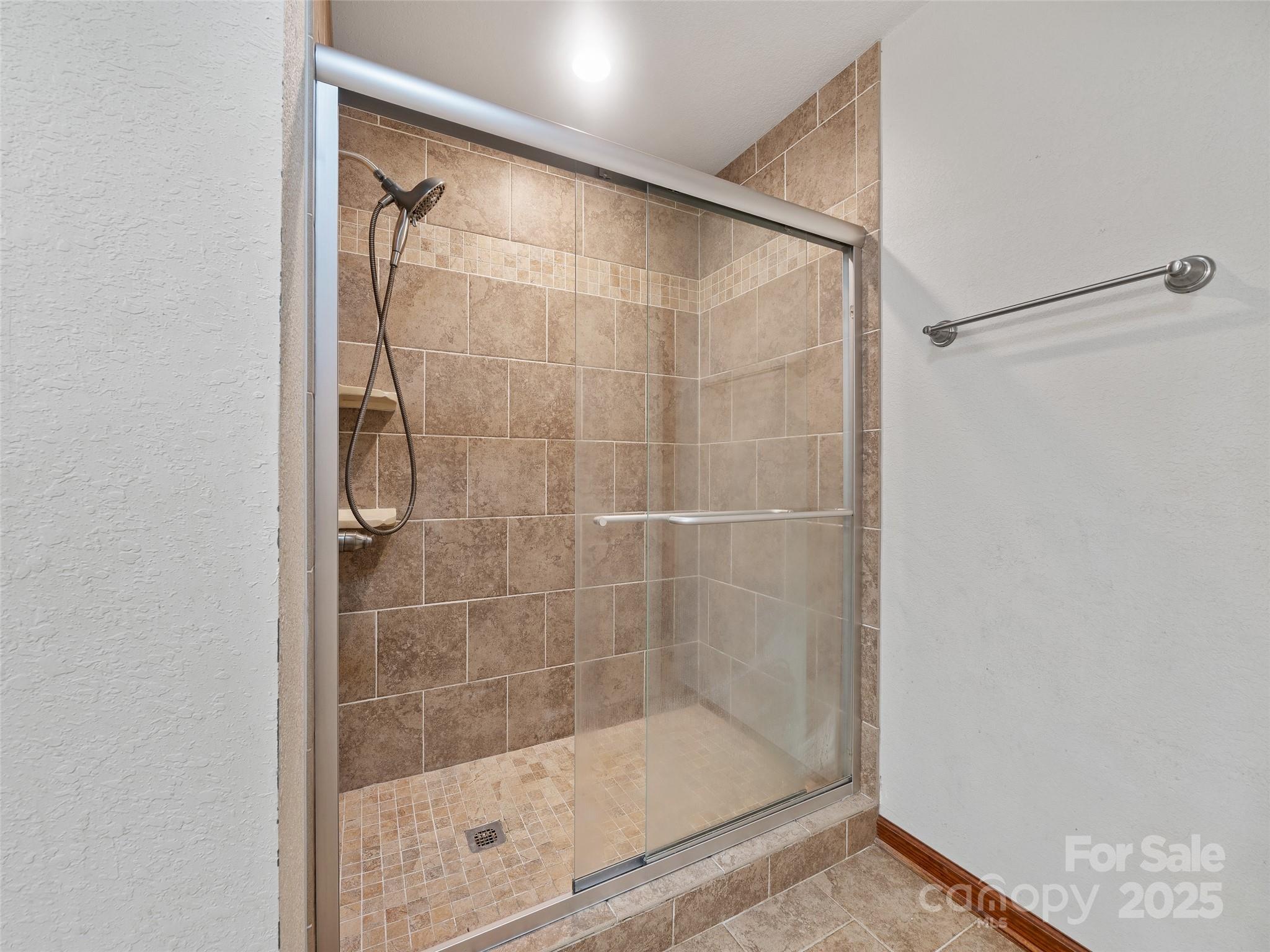 158 Dover Lane