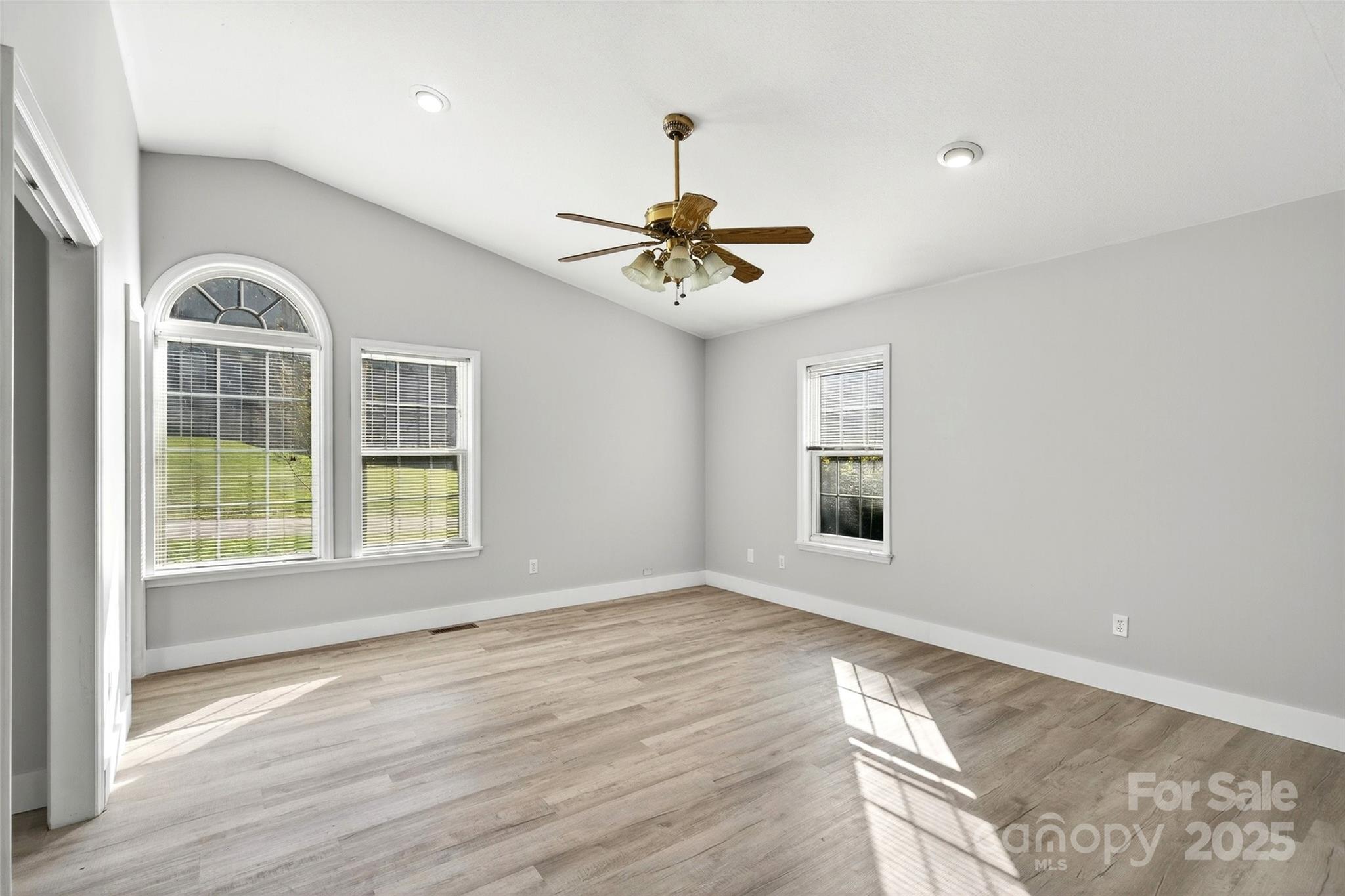 86 Springdale Drive