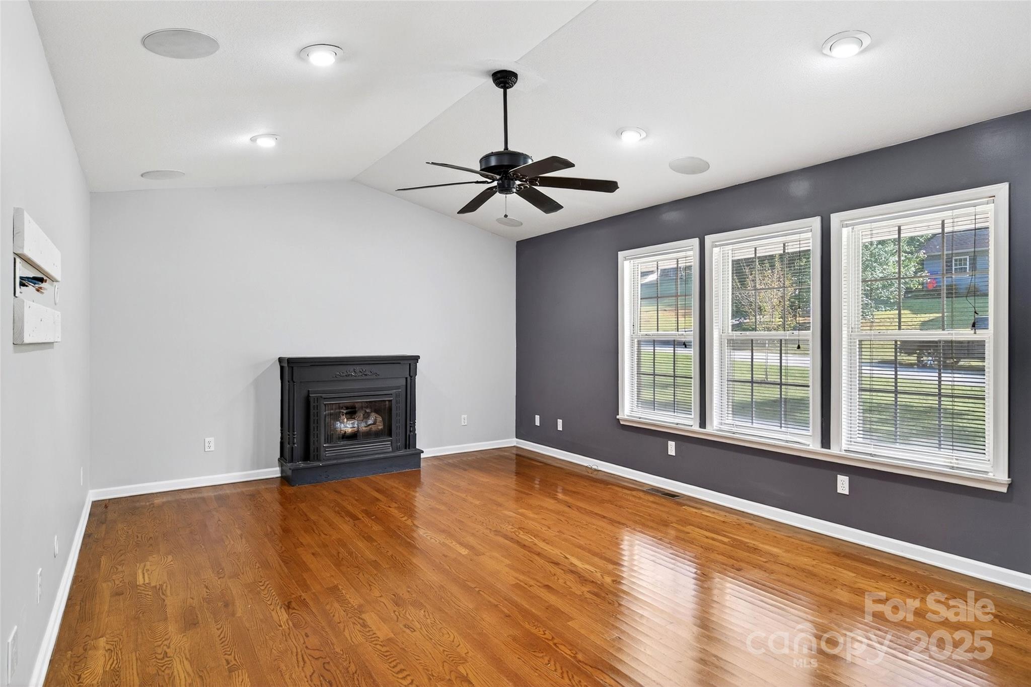 86 Springdale Drive