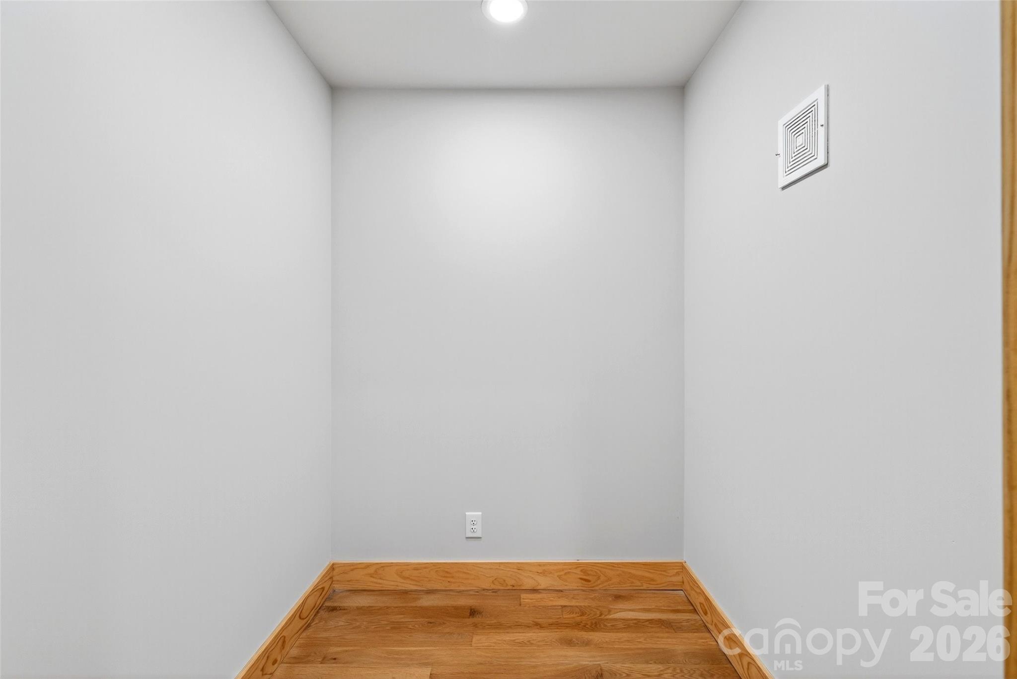 575 Croft Way