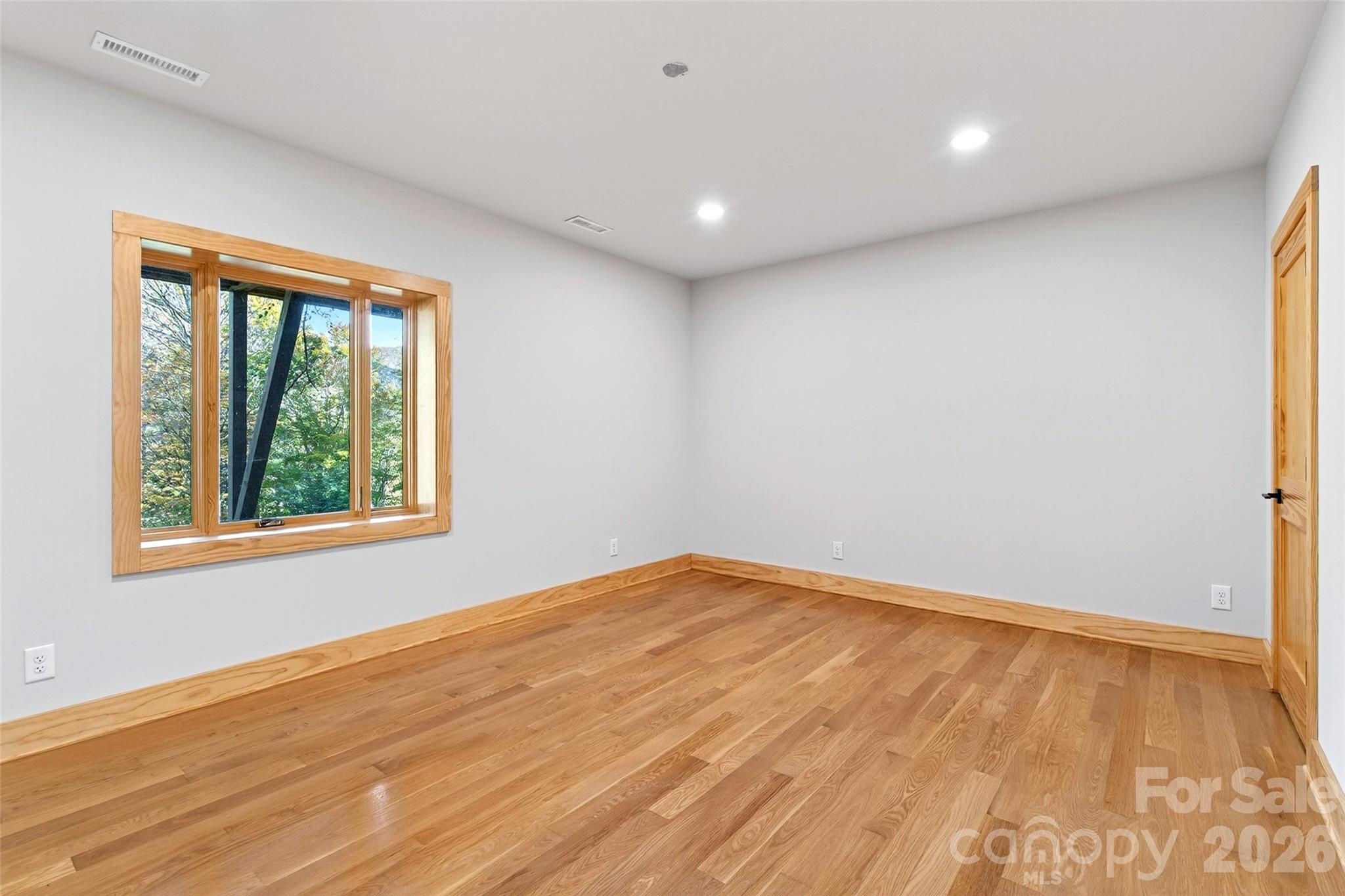575 Croft Way