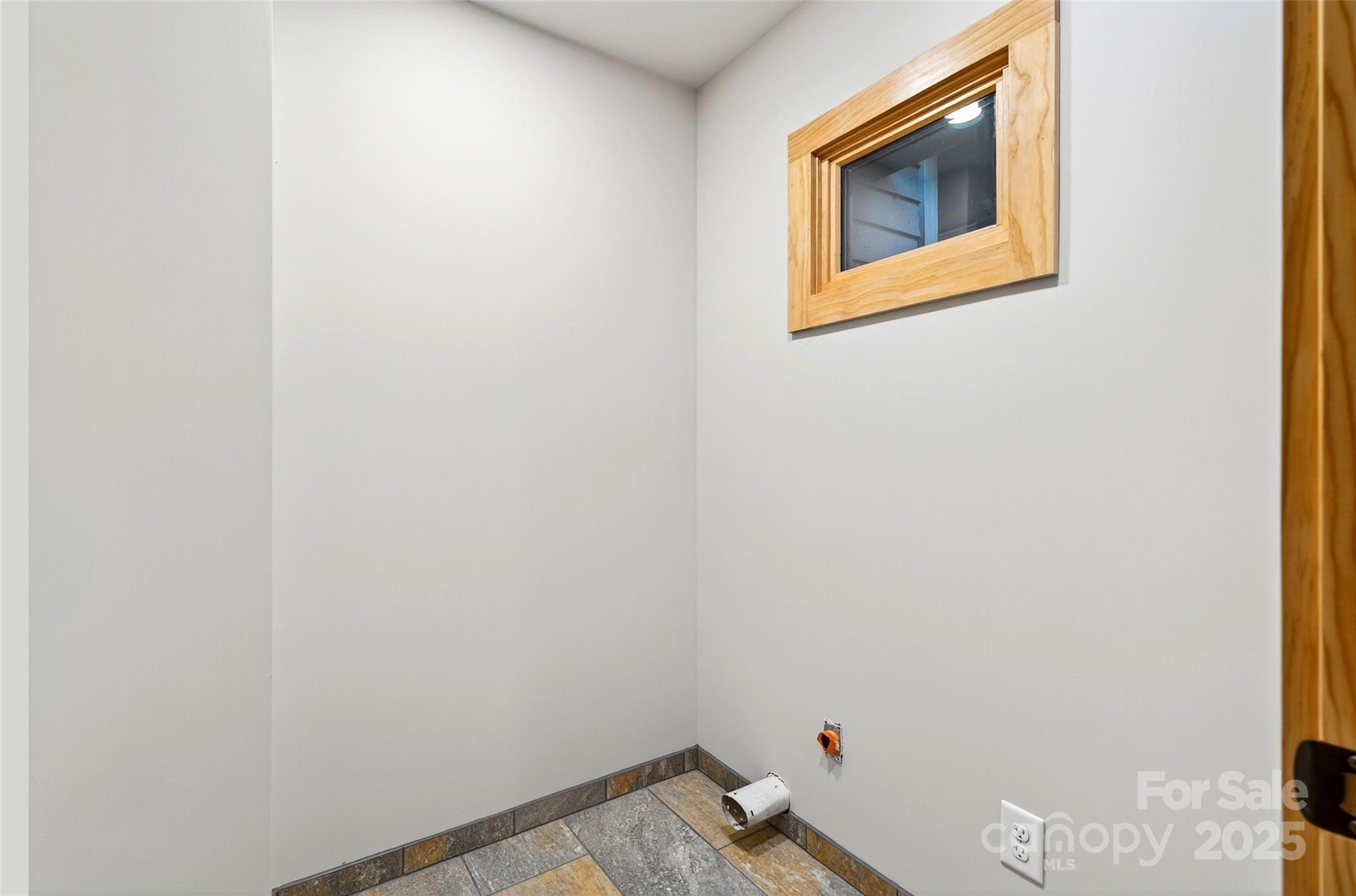 575 Croft Way