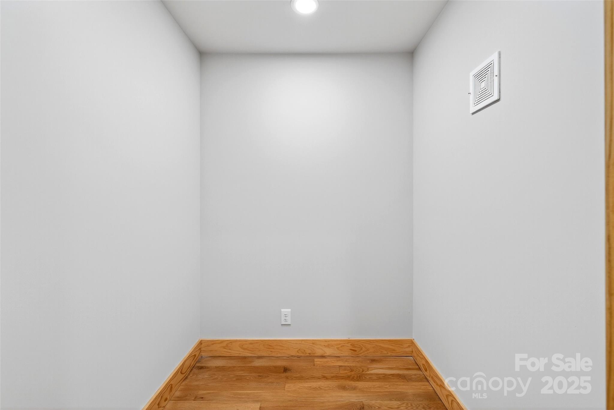 575 Croft Way