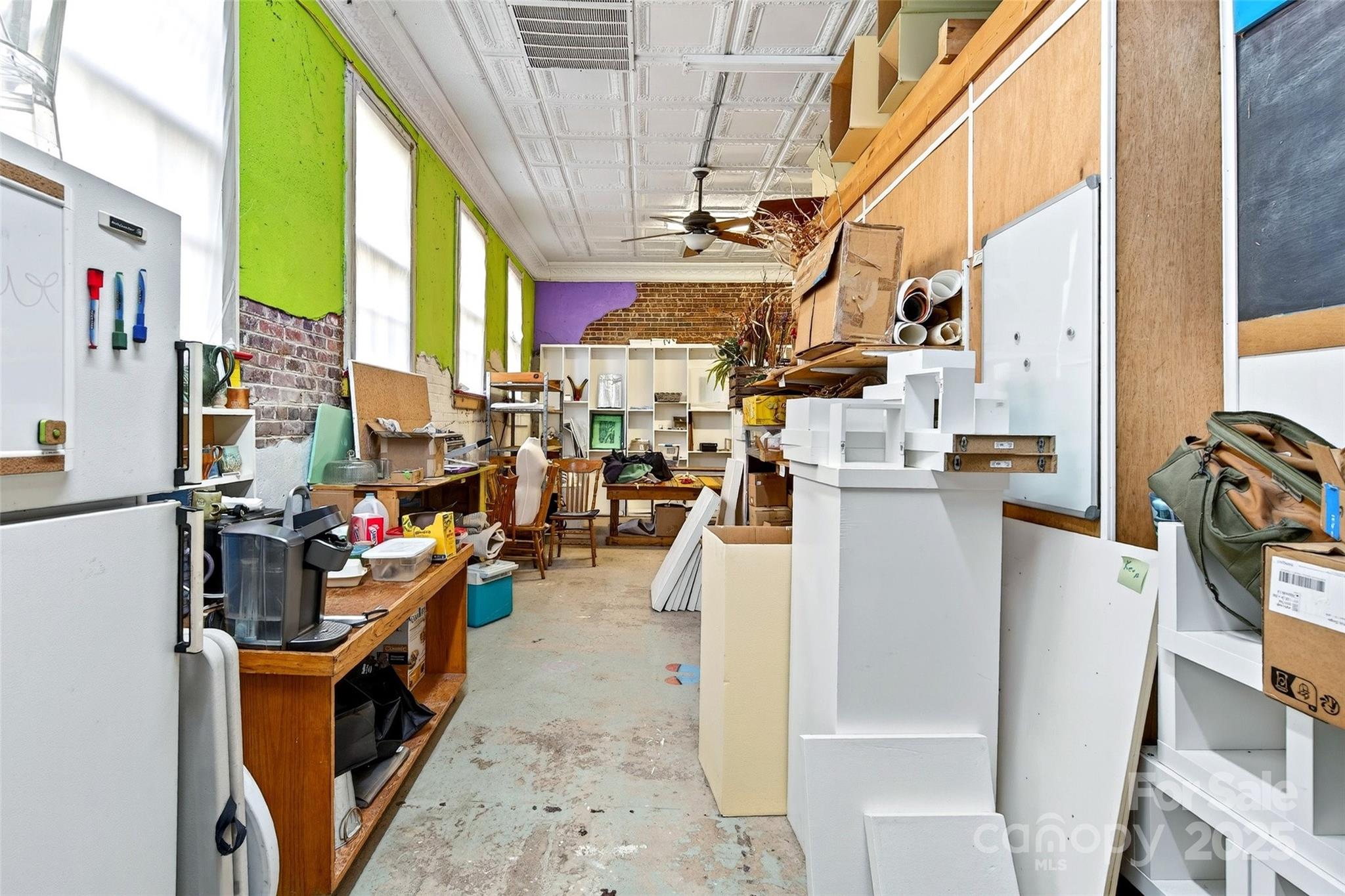 37 N Mitchell Avenue