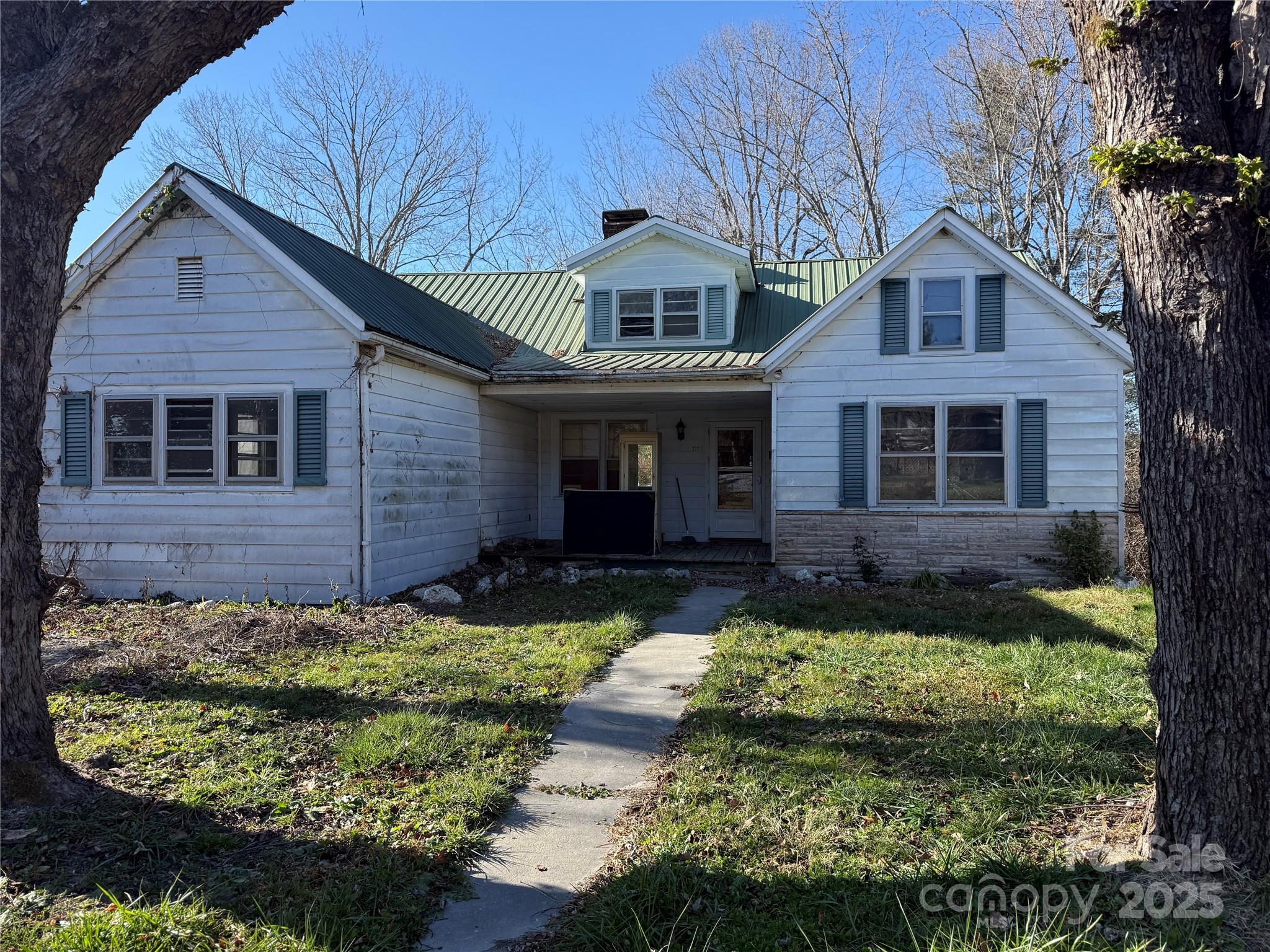 271 Sunnybrook Drive