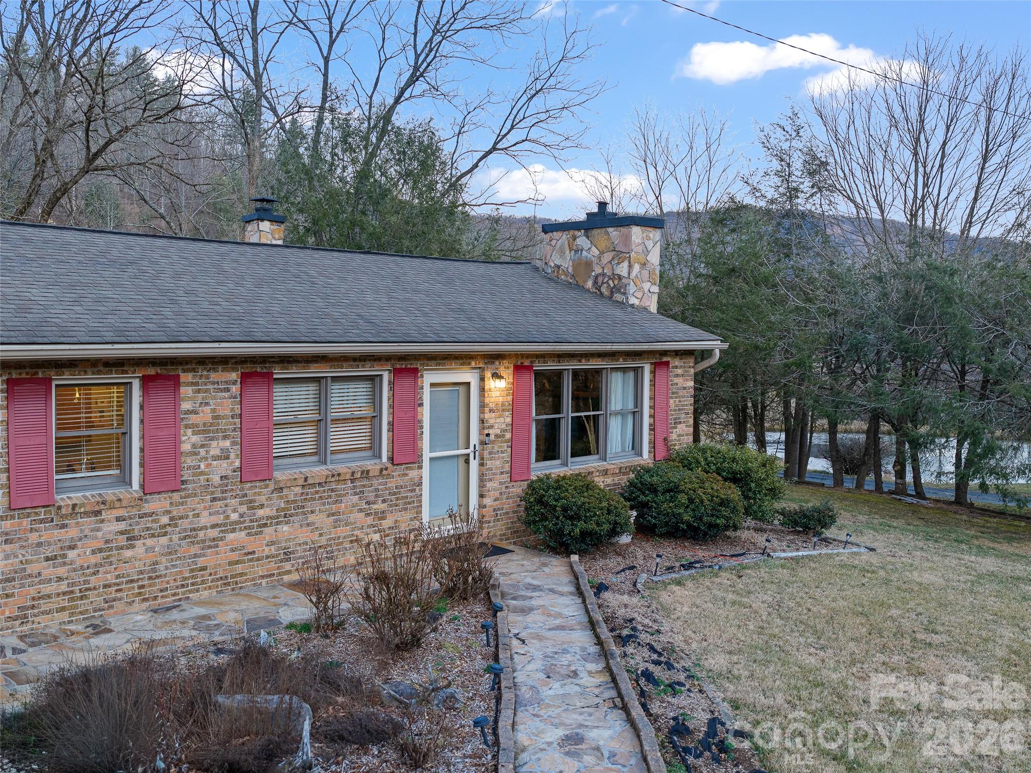 1280 Hamburg Road