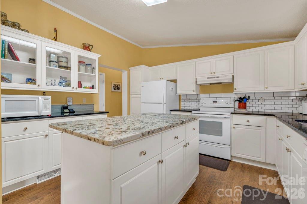 401 Lynn Gap Road