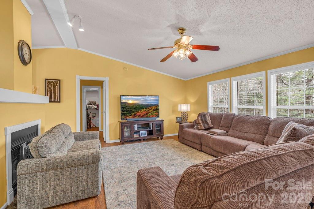 401 Lynn Gap Road