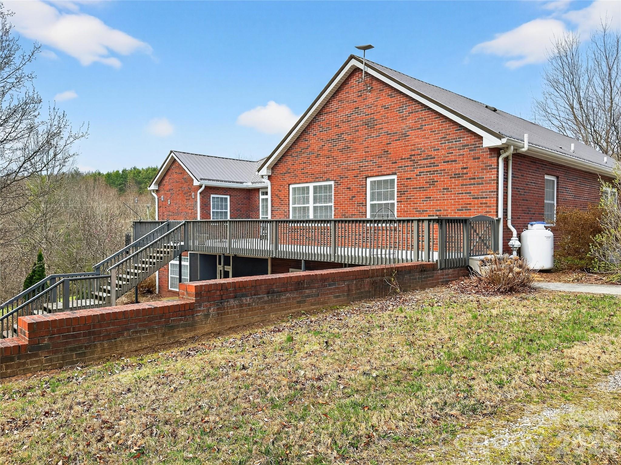 3275 Hanging Rock Road