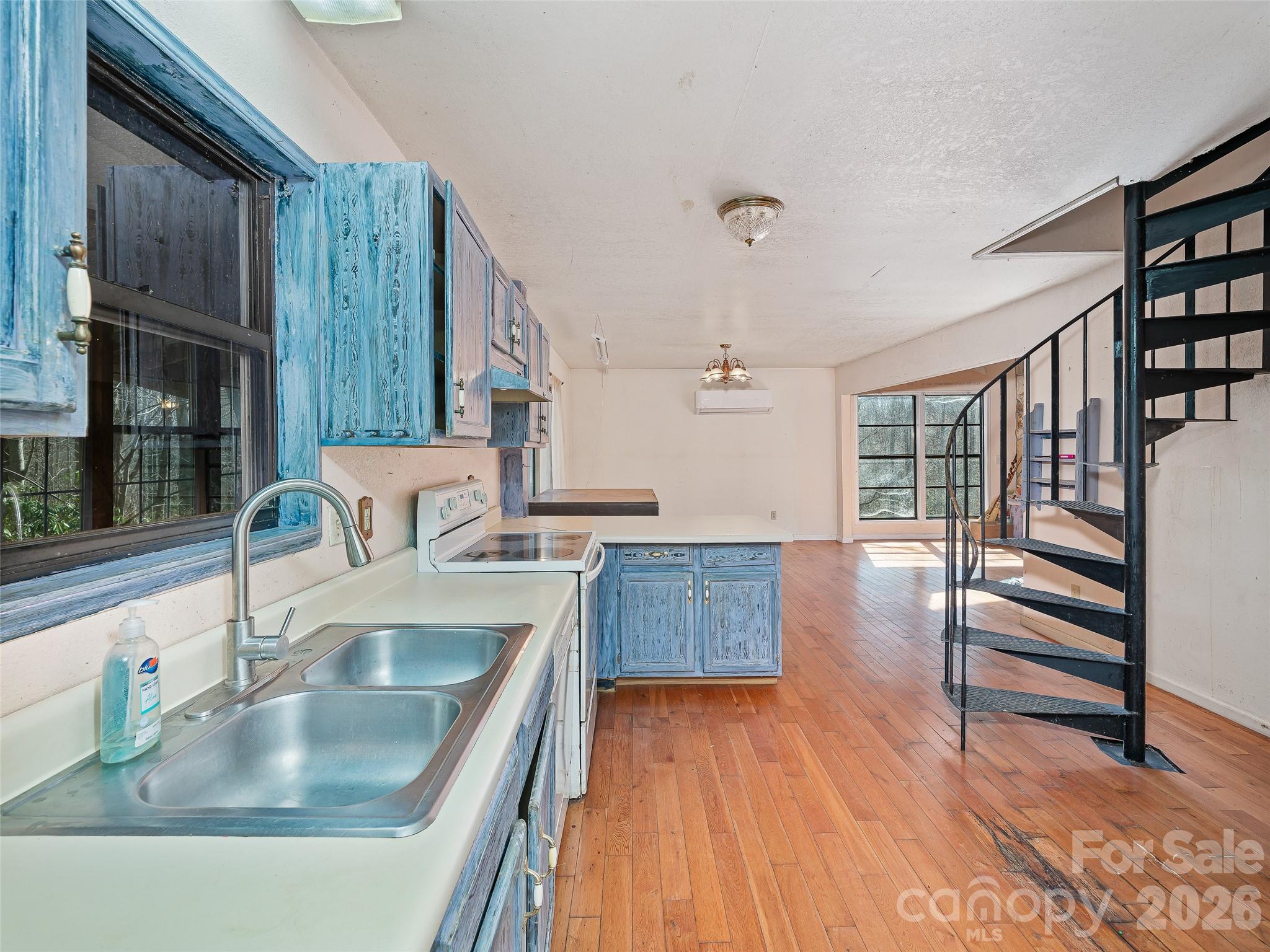 966 Waites Hollifield Road