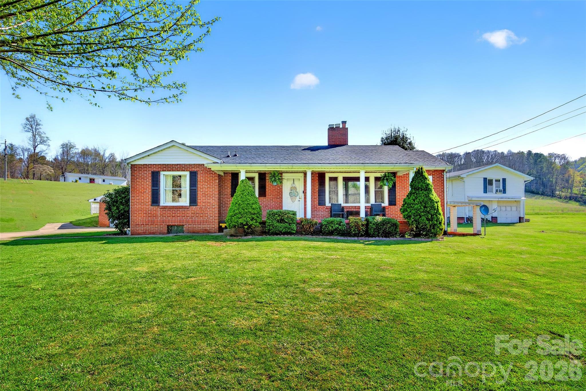 1511 White Oak Road