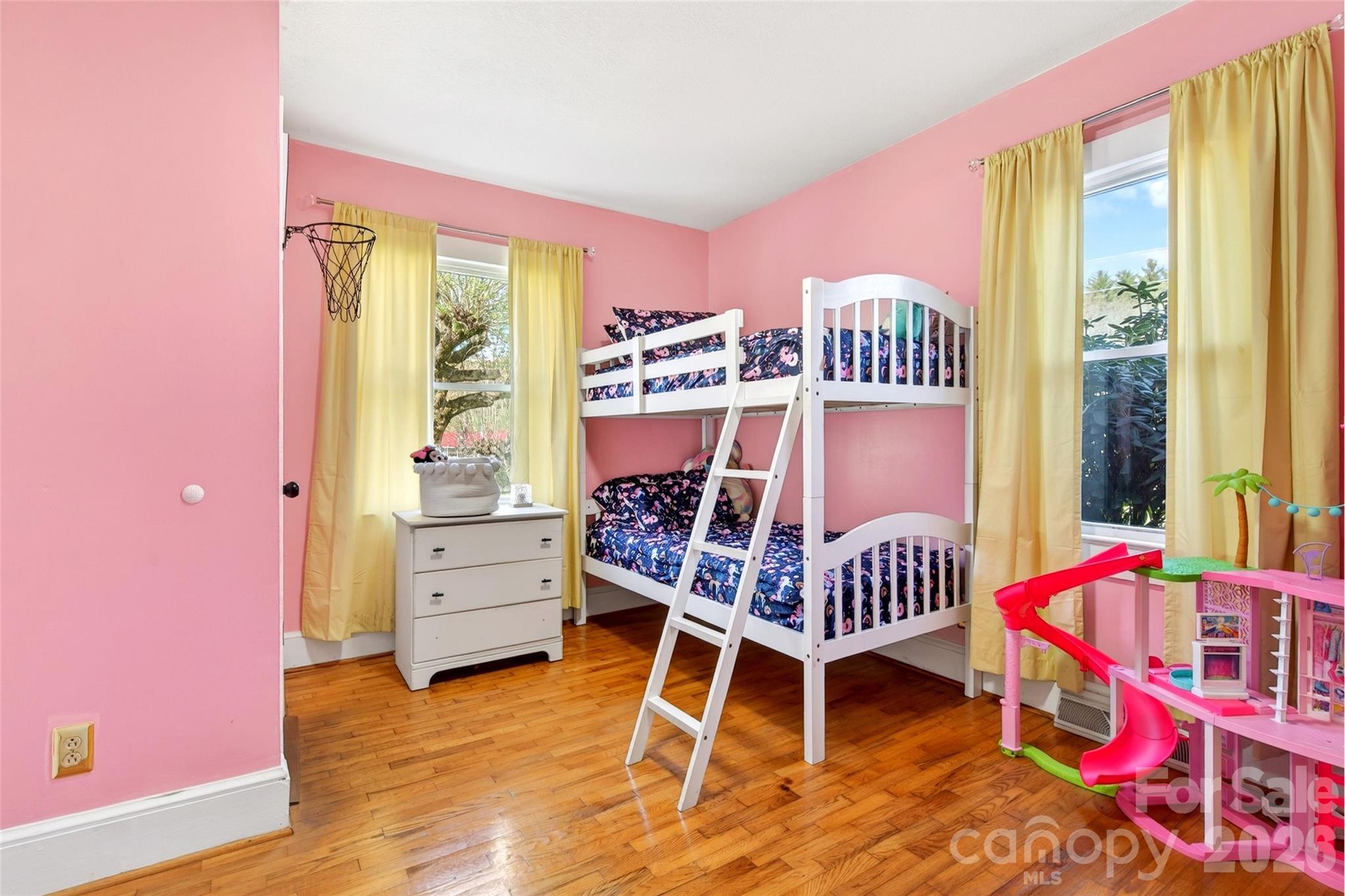 1511 White Oak Road