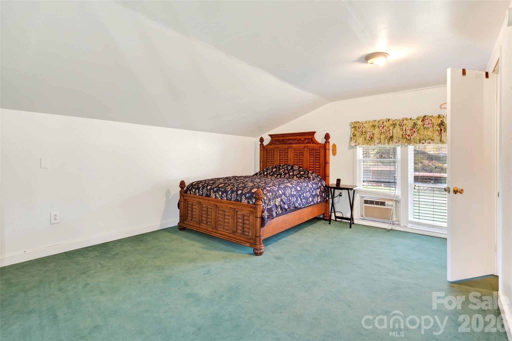 1511 White Oak Road