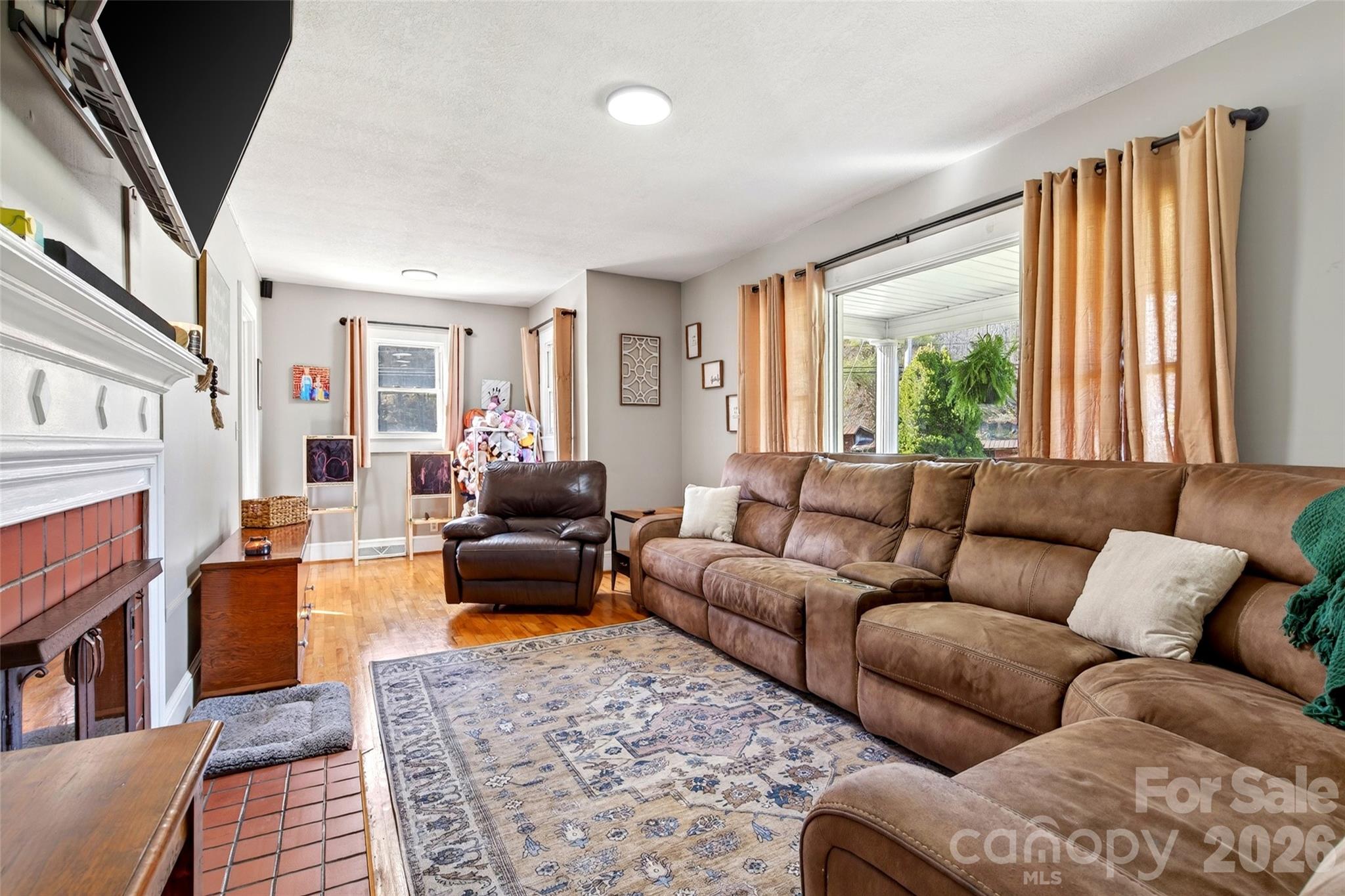 1511 White Oak Road