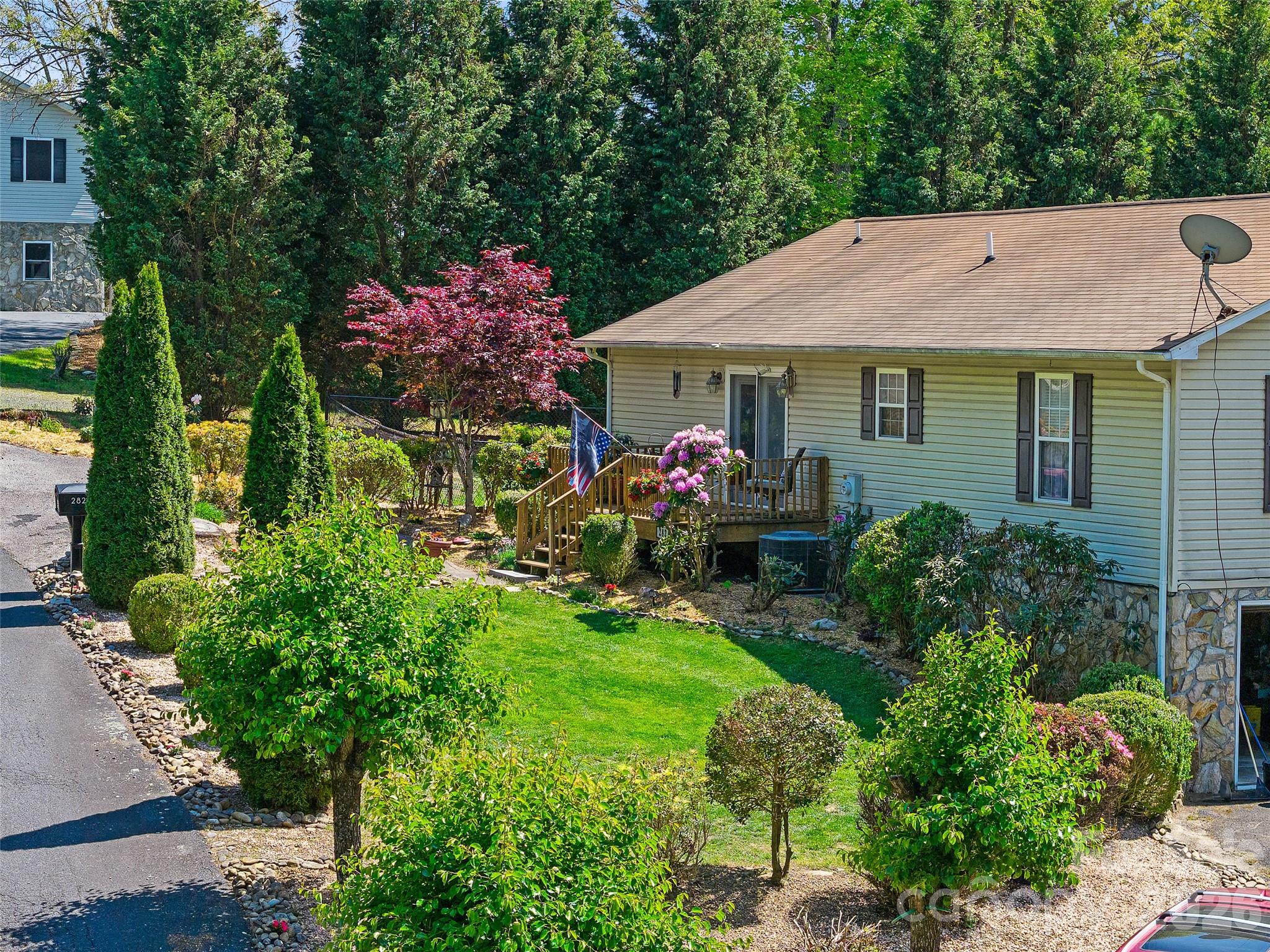 282 Sourwood Drive