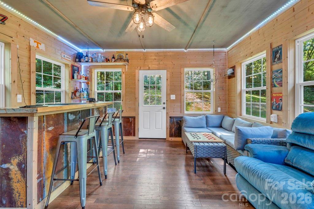 1199 Deer Park Lake Road