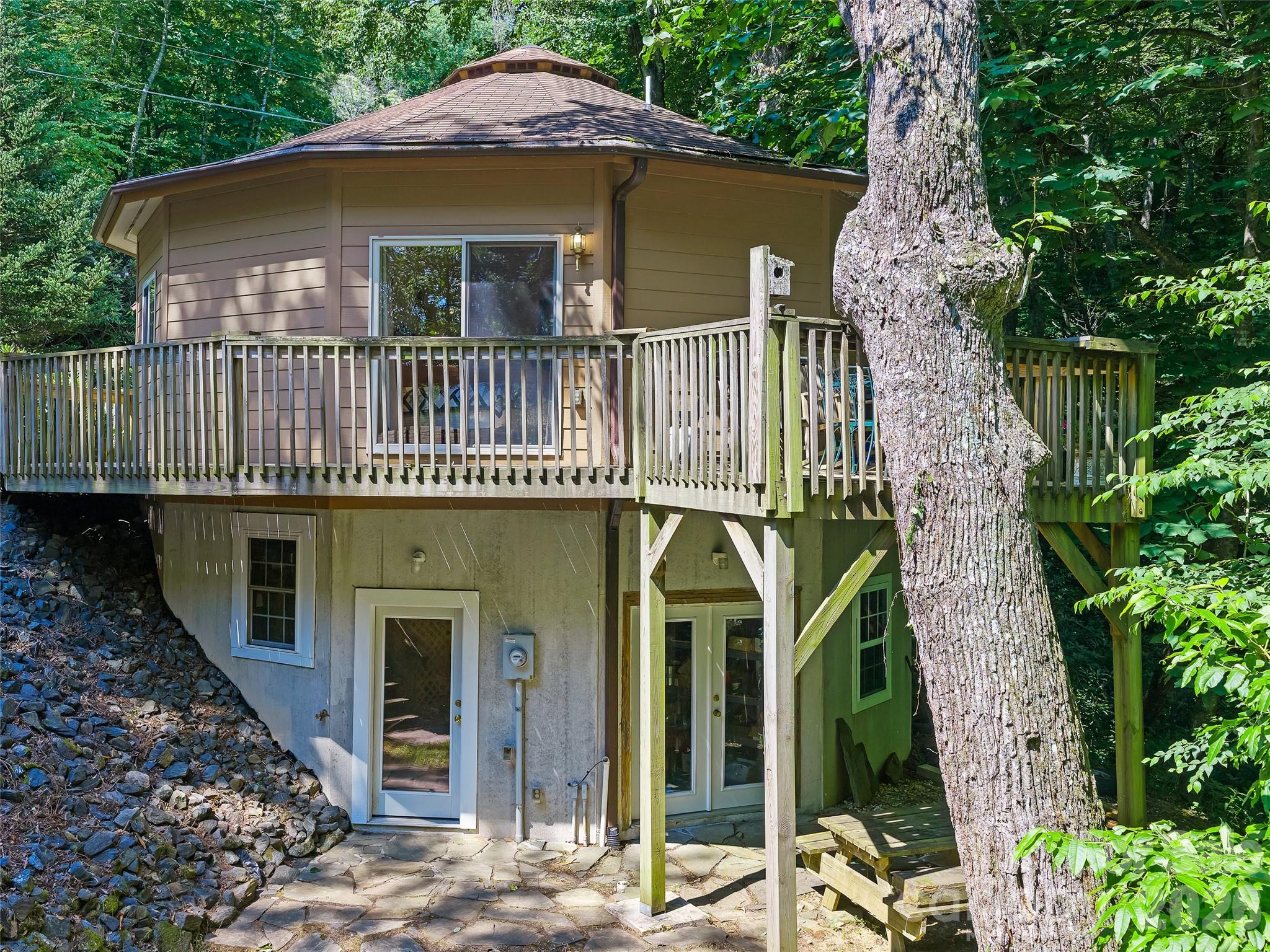 284 Simmons Ridge Road