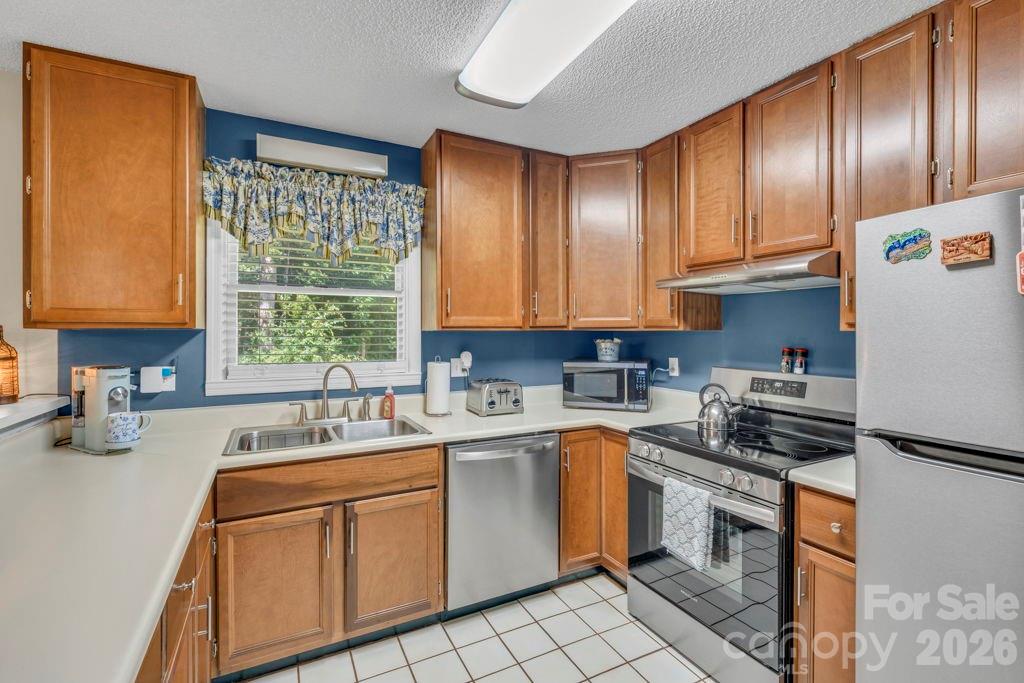 655 Overlook Drive