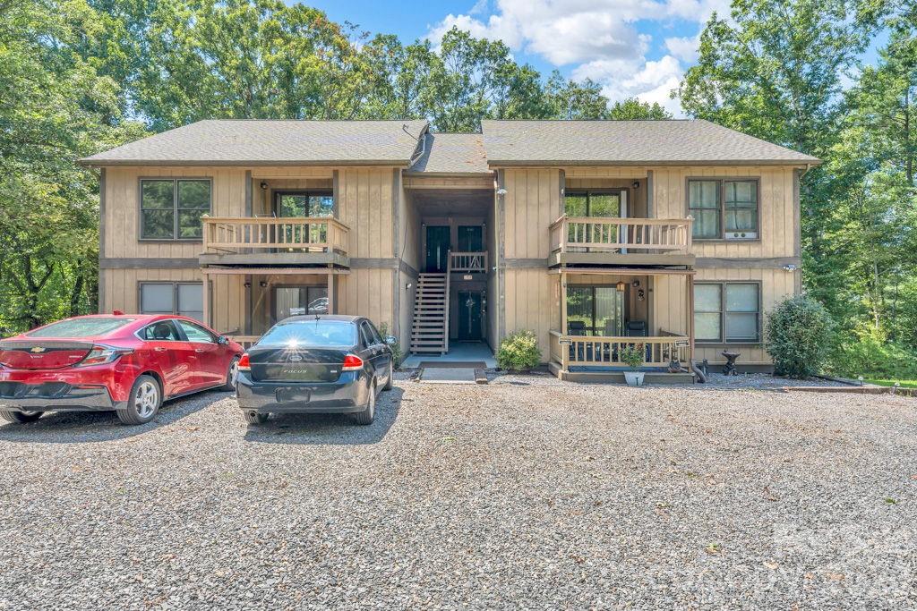 655 Overlook Drive