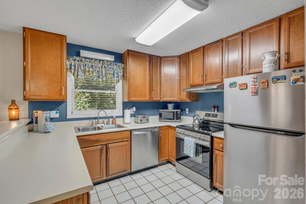 655 Overlook Drive