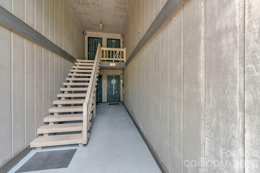 655 Overlook Drive