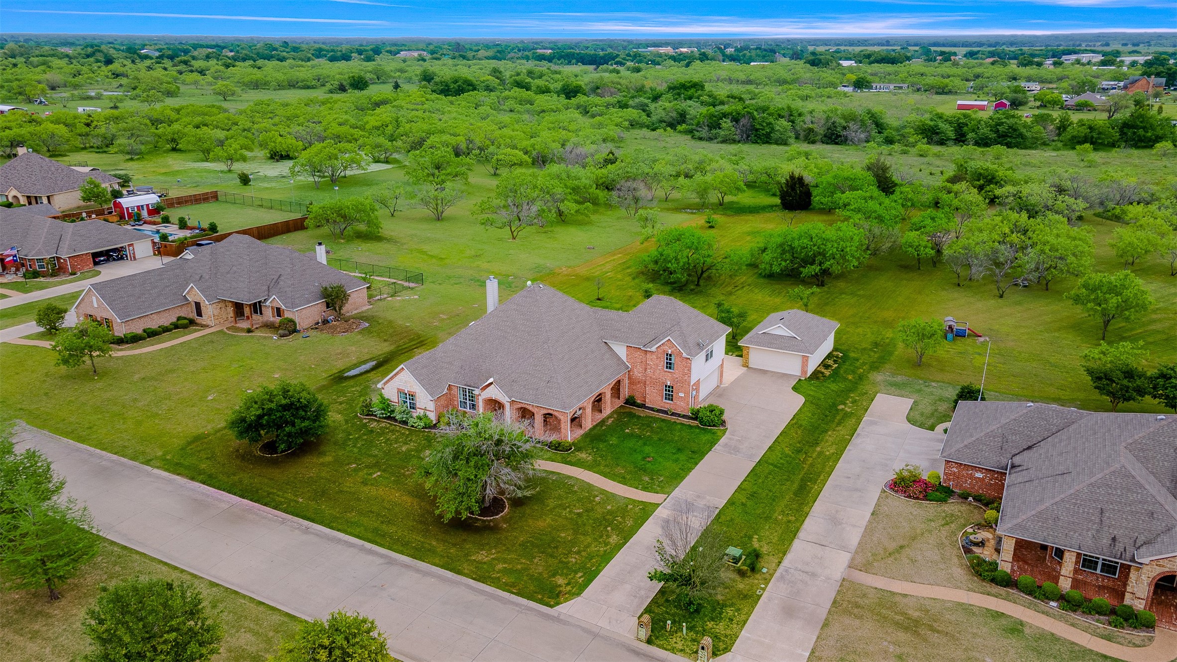 1042 Oak Creek Circle