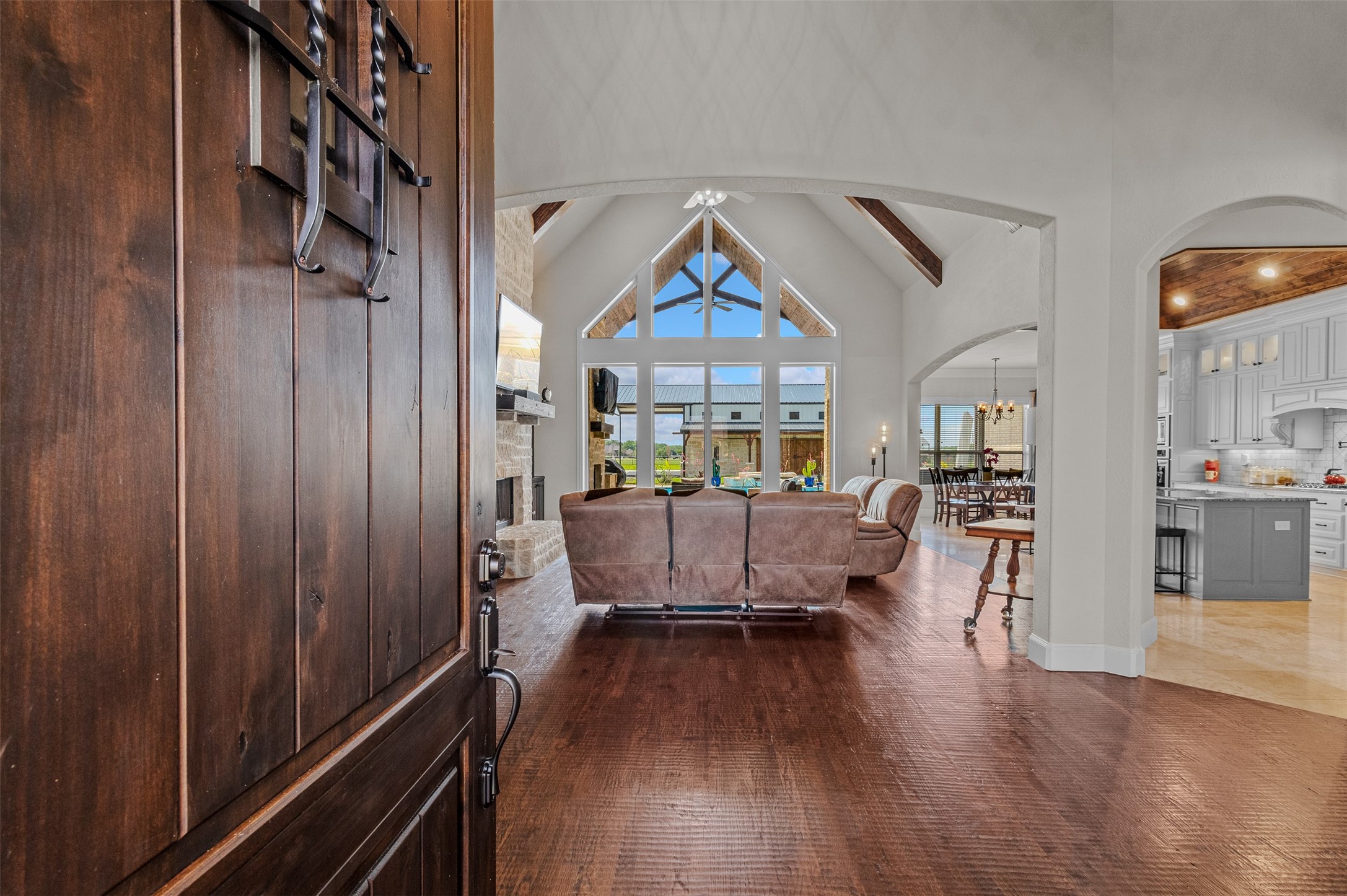 541 Creek Crossing Lane