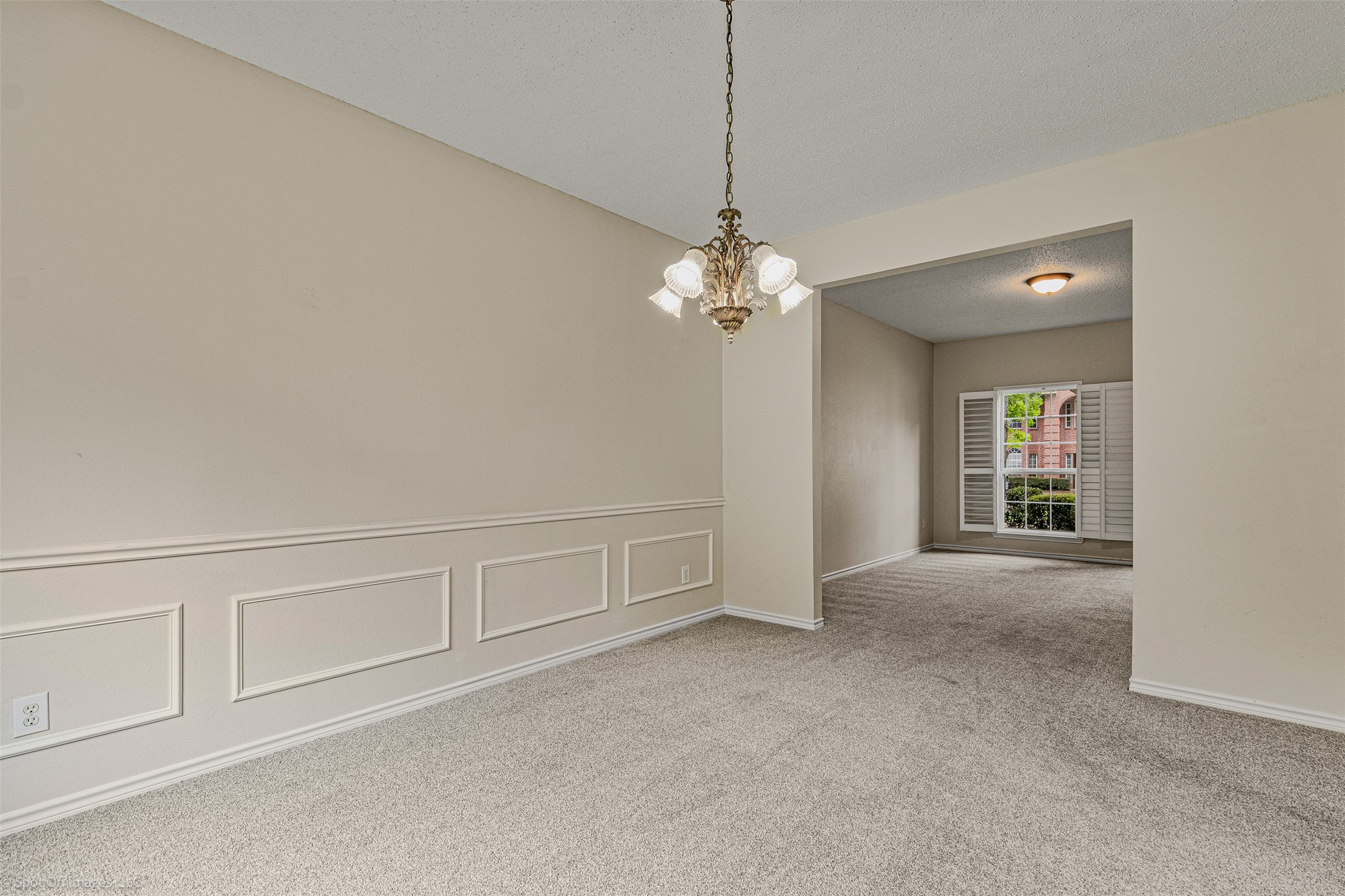 796 Oak Hollow Lane