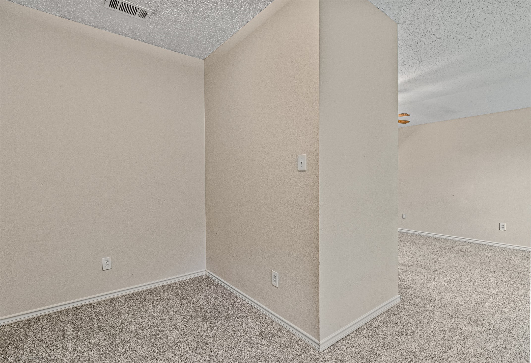 796 Oak Hollow Lane