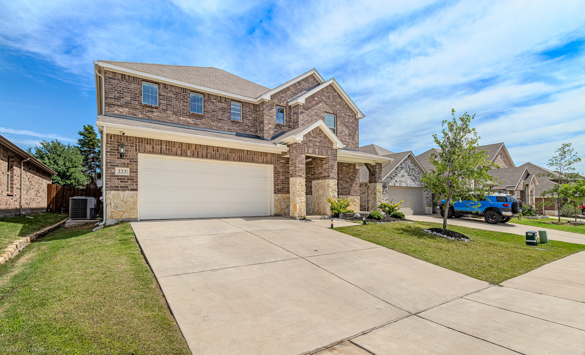 223 Luna Lane