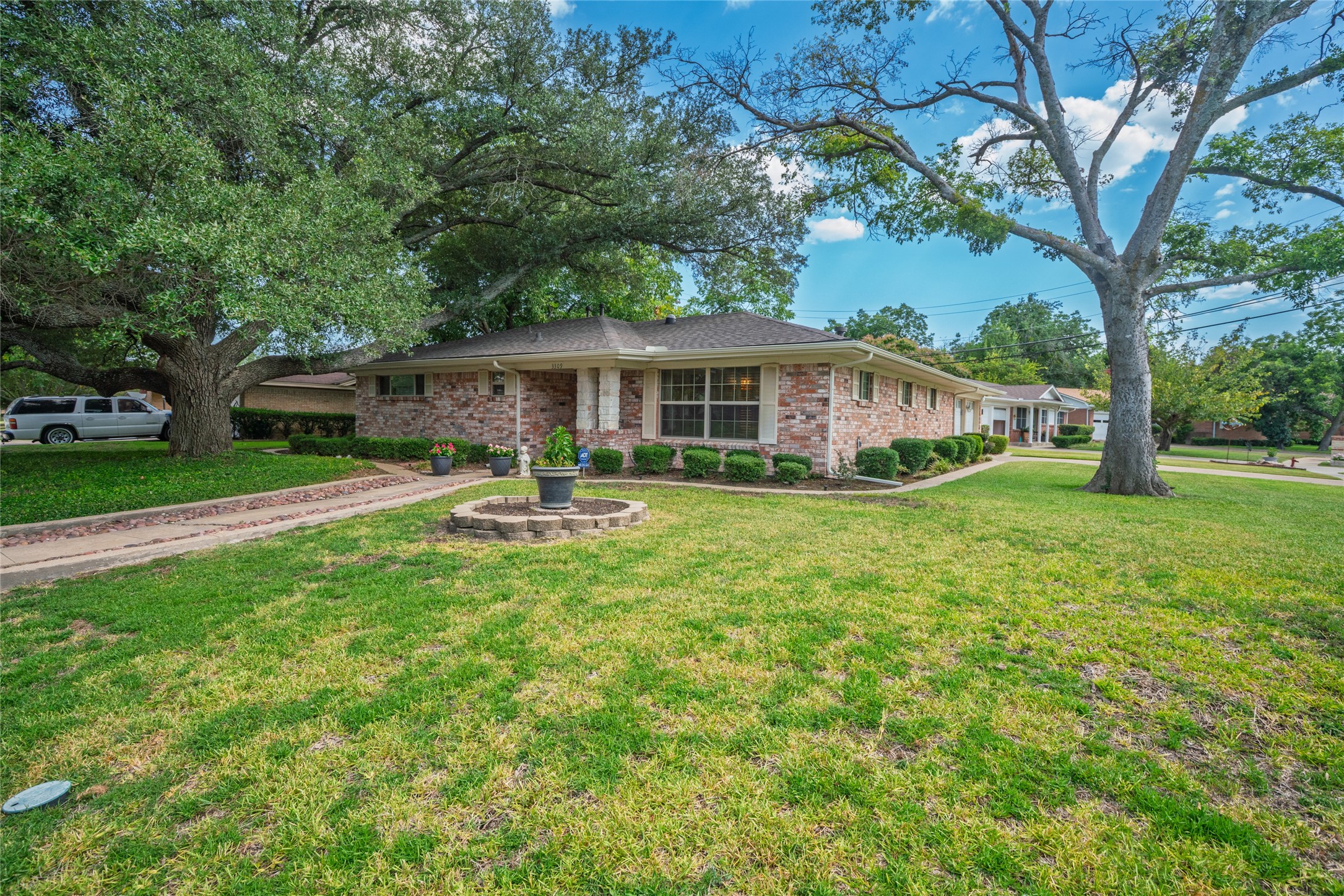 3309 Canton Street