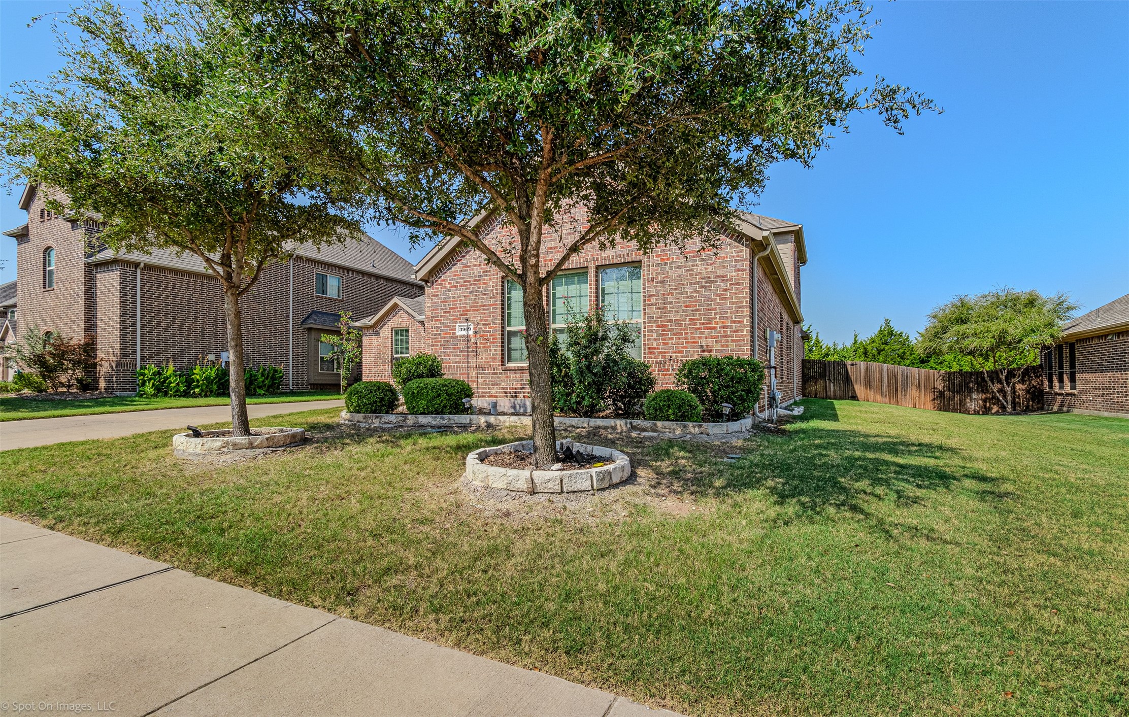 3909 Whitman Drive