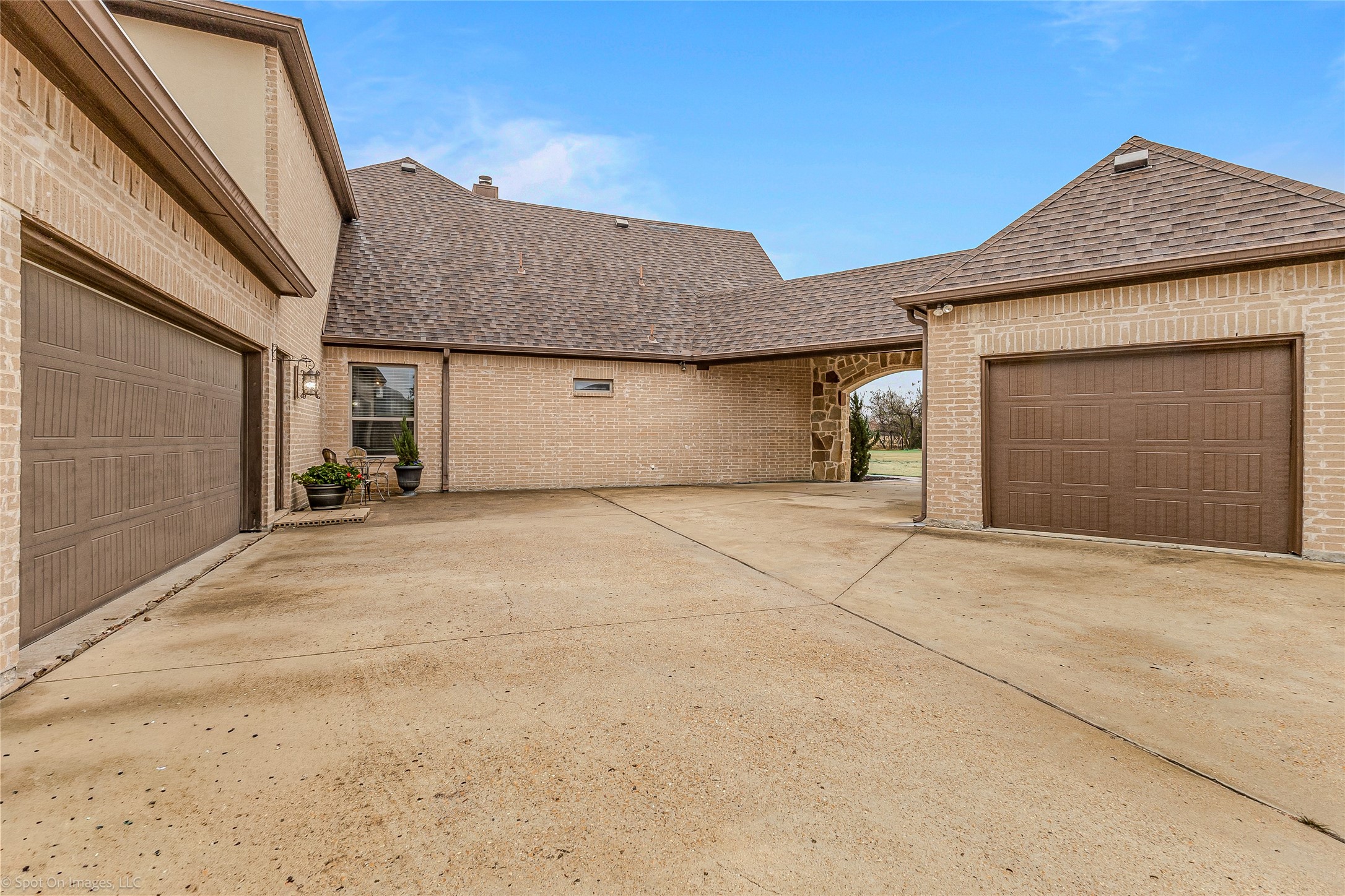 232 Branding Iron Court