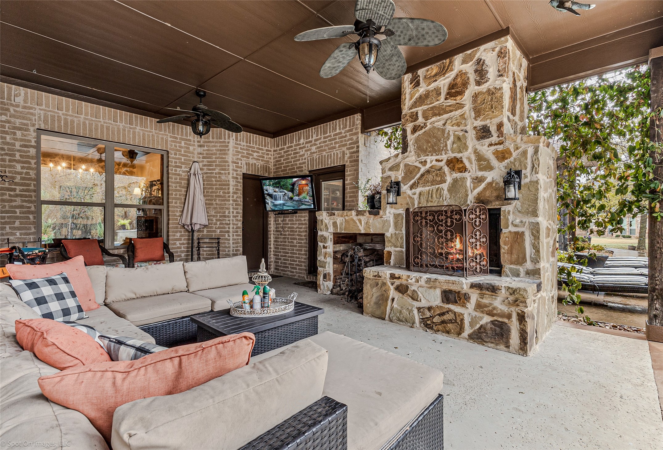 232 Branding Iron Court