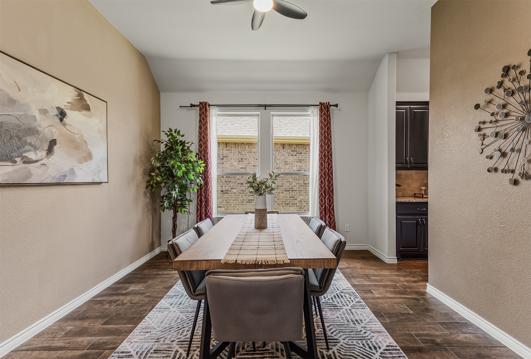 1043 Sublime Drive