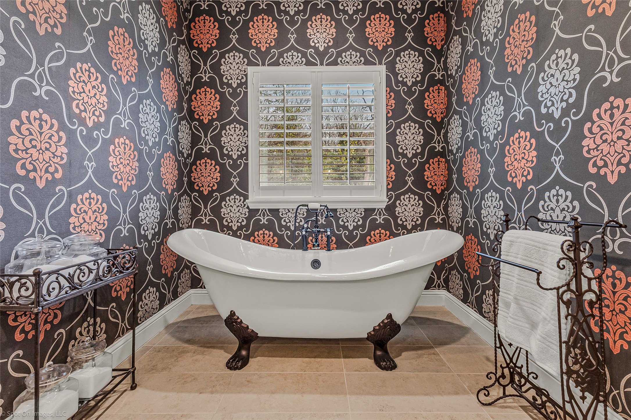 232 Branding Iron Court