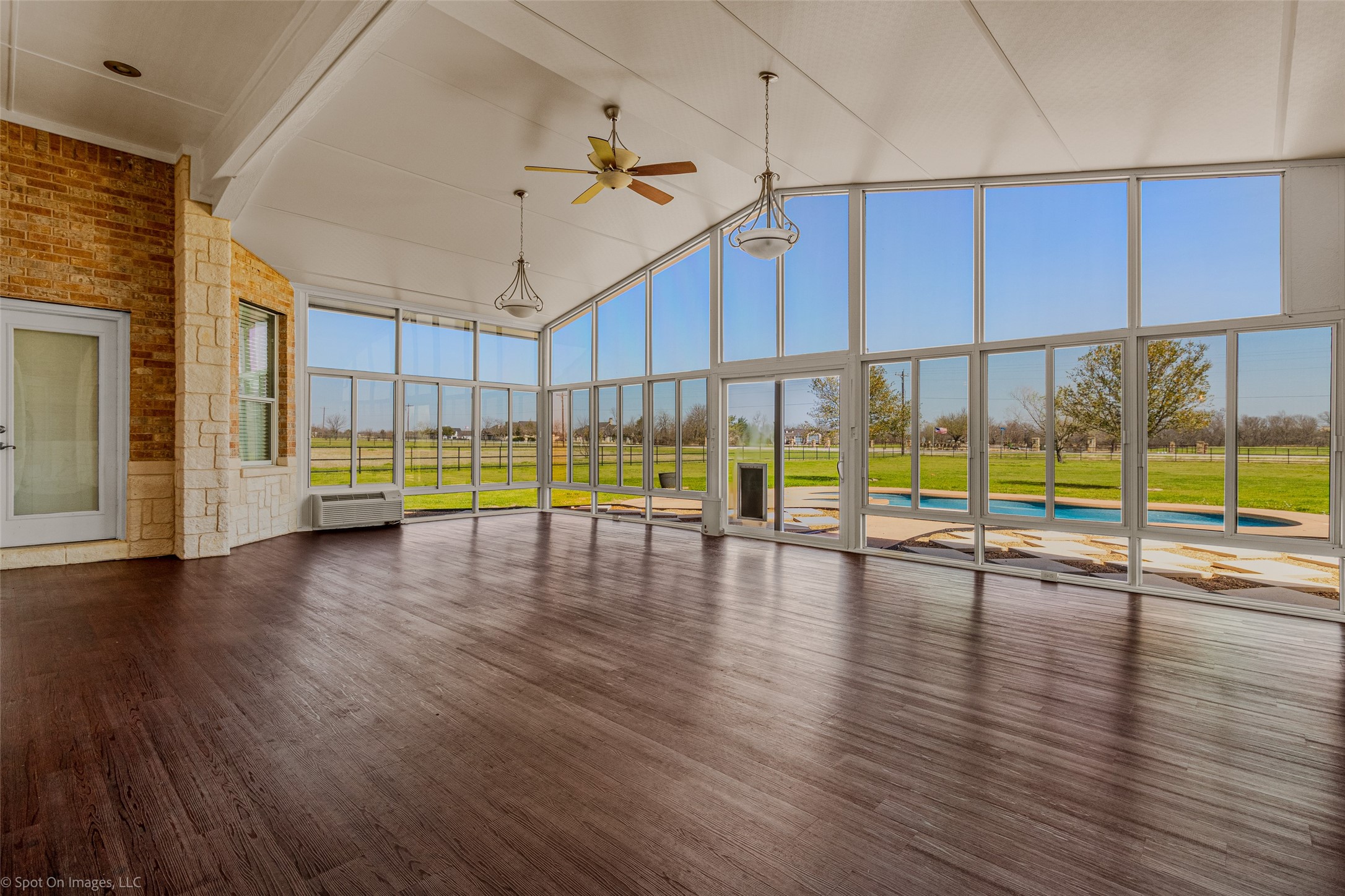 477 Horseshoe Bend