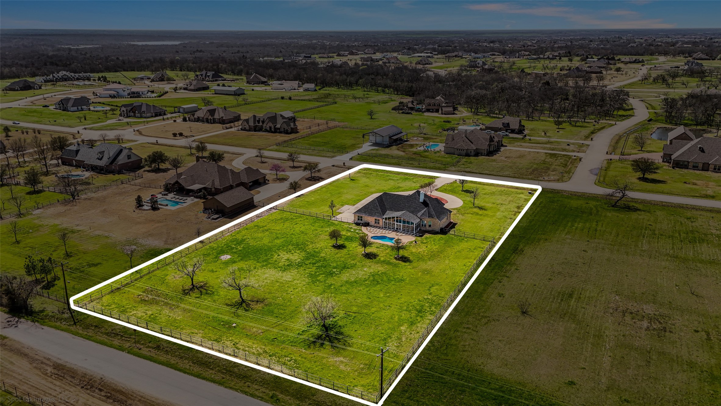 477 Horseshoe Bend