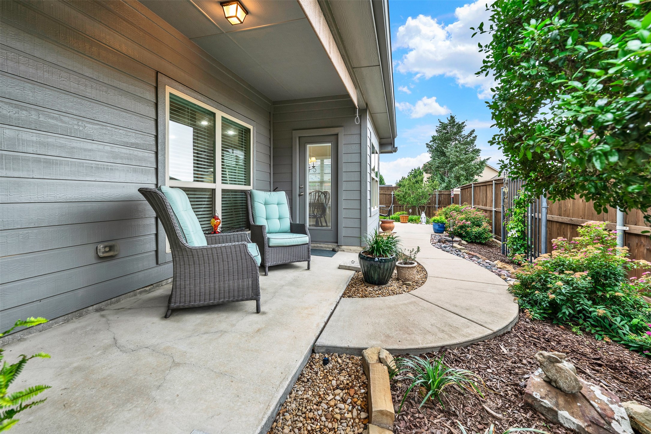 1401 Silver Lake Drive