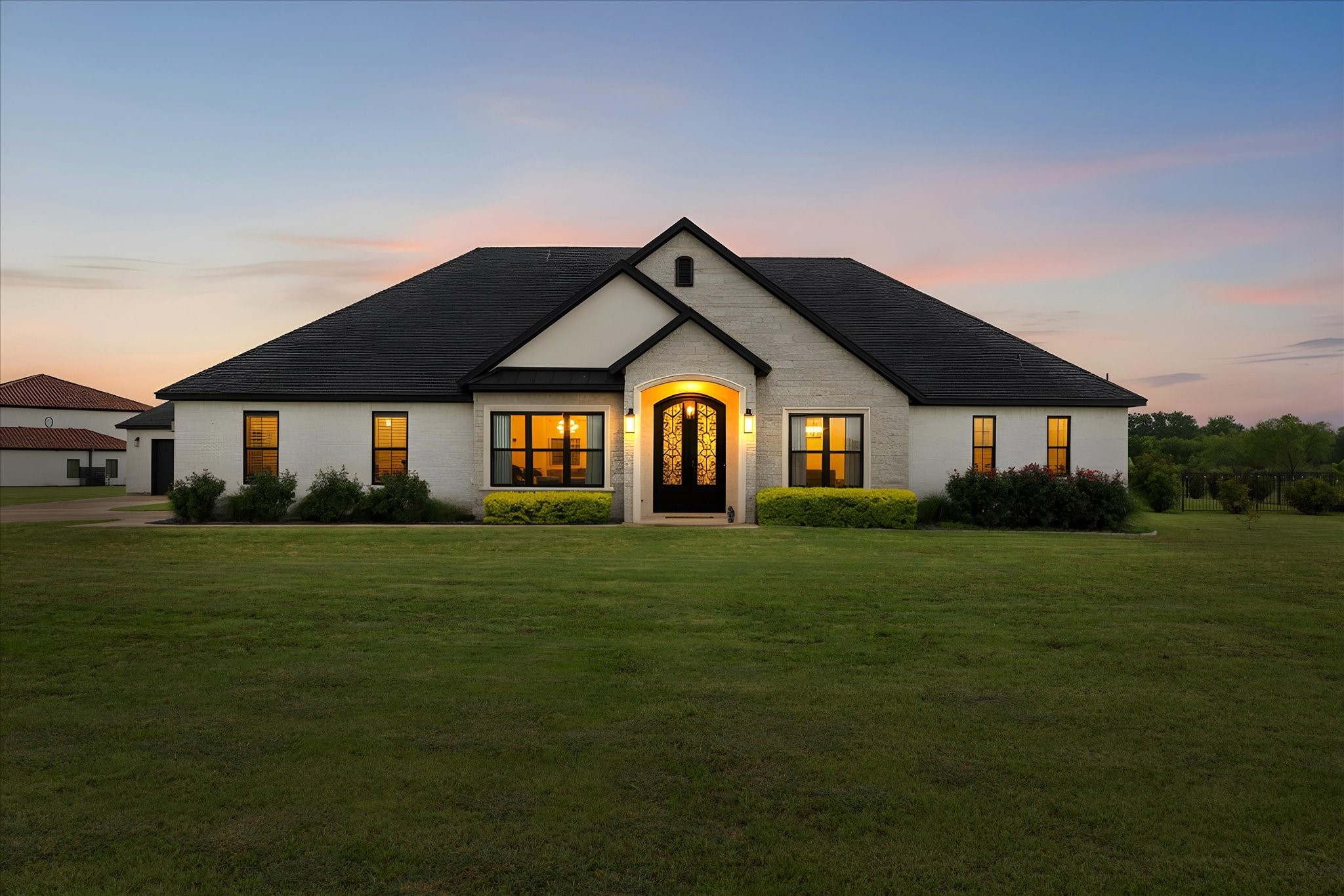 680 Horseshoe Bend