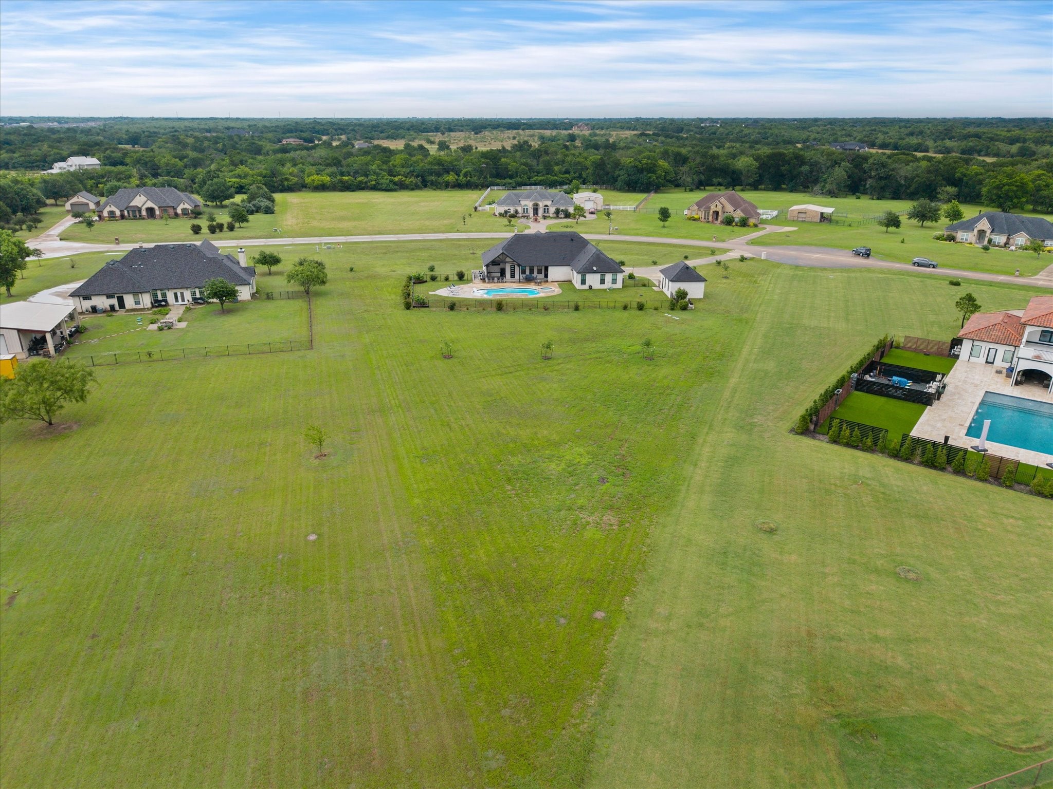 680 Horseshoe Bend