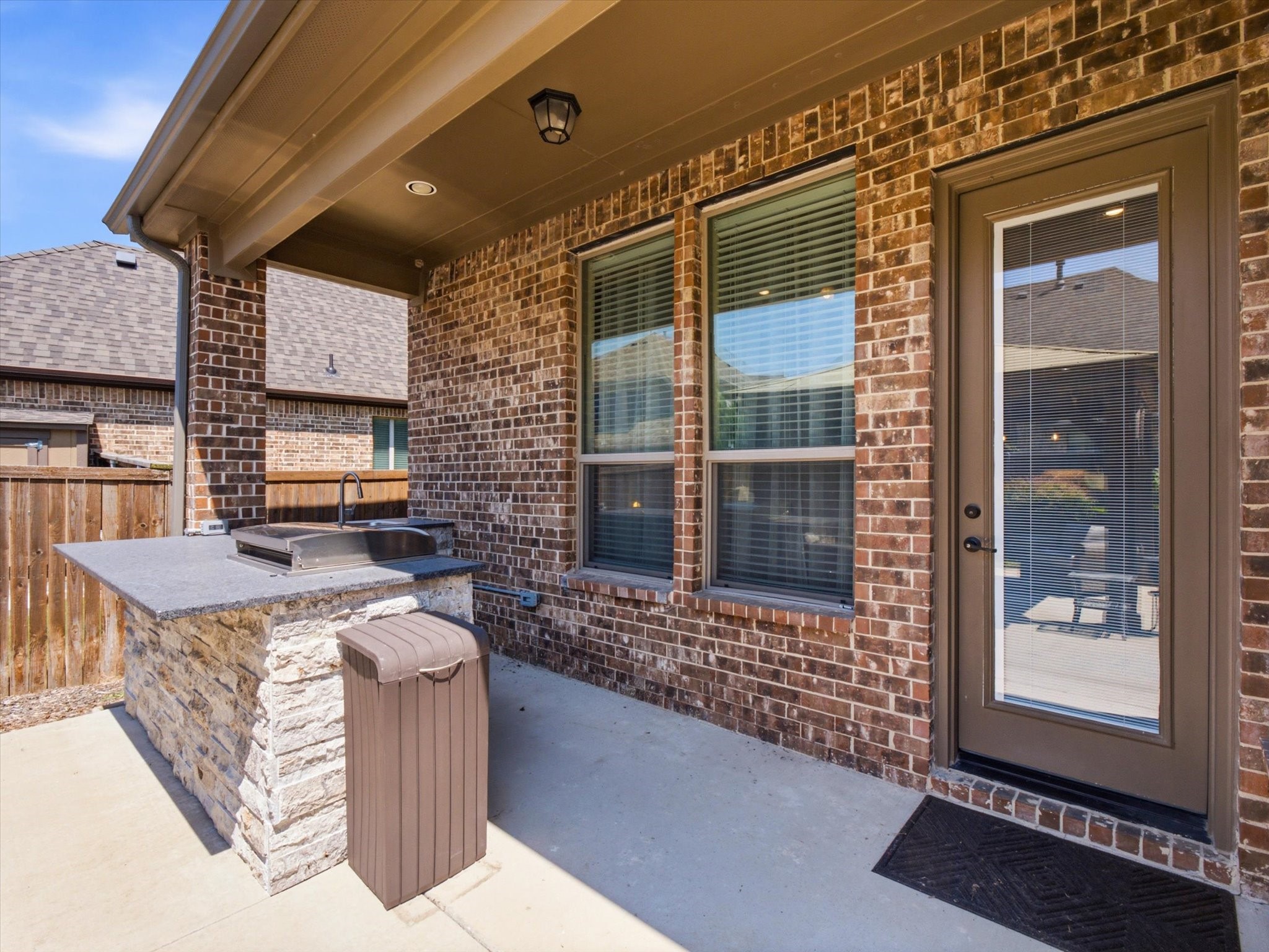 1013 Pleasant View Drive