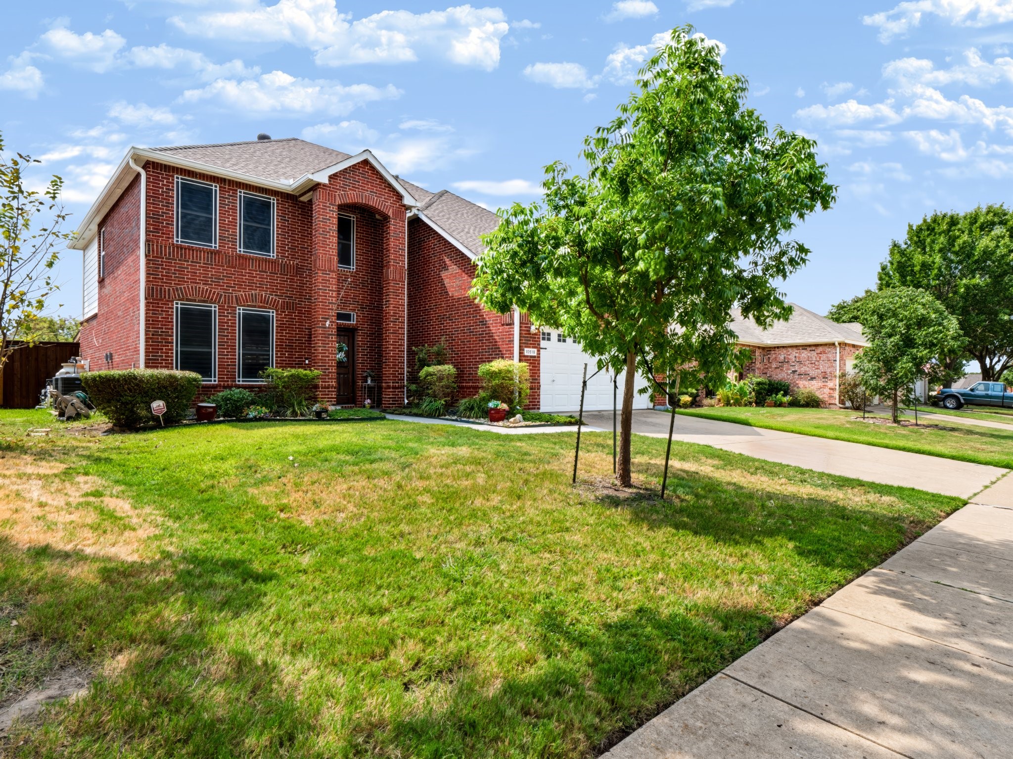 10518 Woodlands Trail