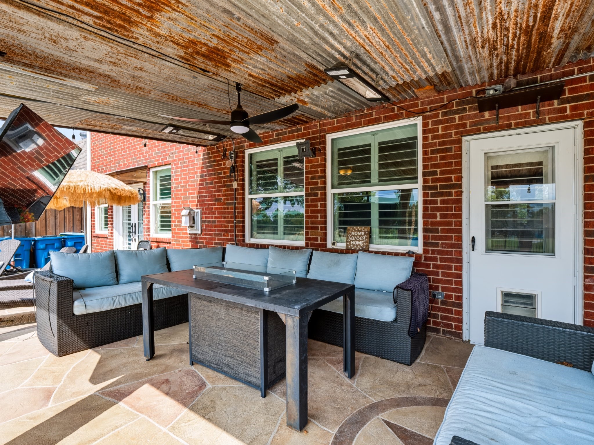 10518 Woodlands Trail