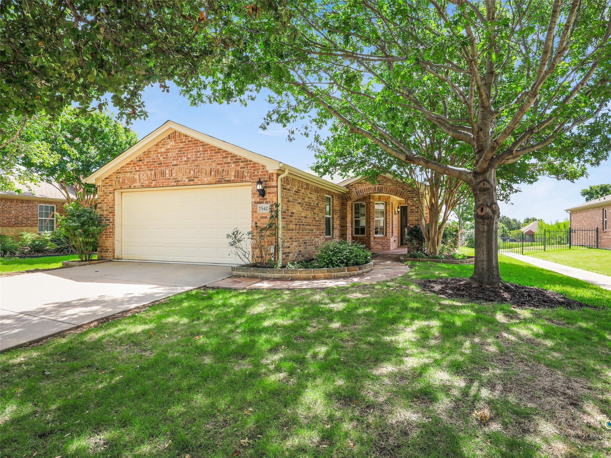 7542 Birmingham Forest Drive