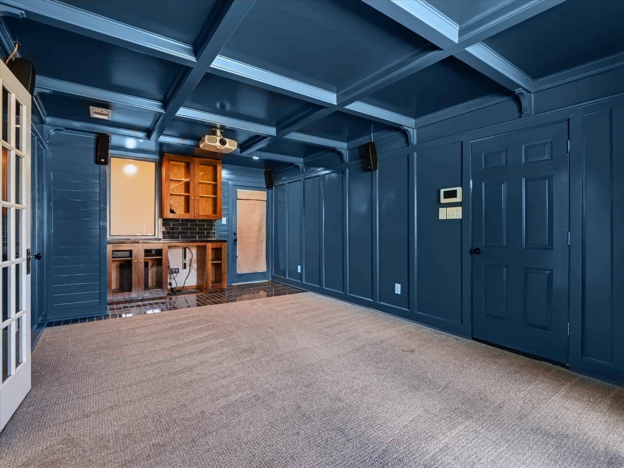 913 Lake Meadows Drive
