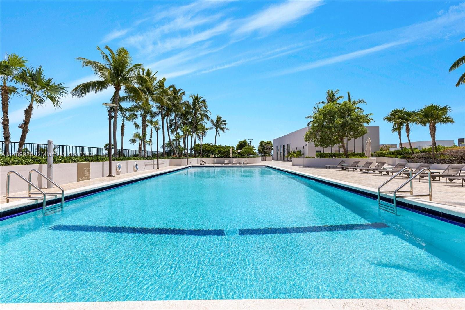 1000 Venetian Way Unit: 1008