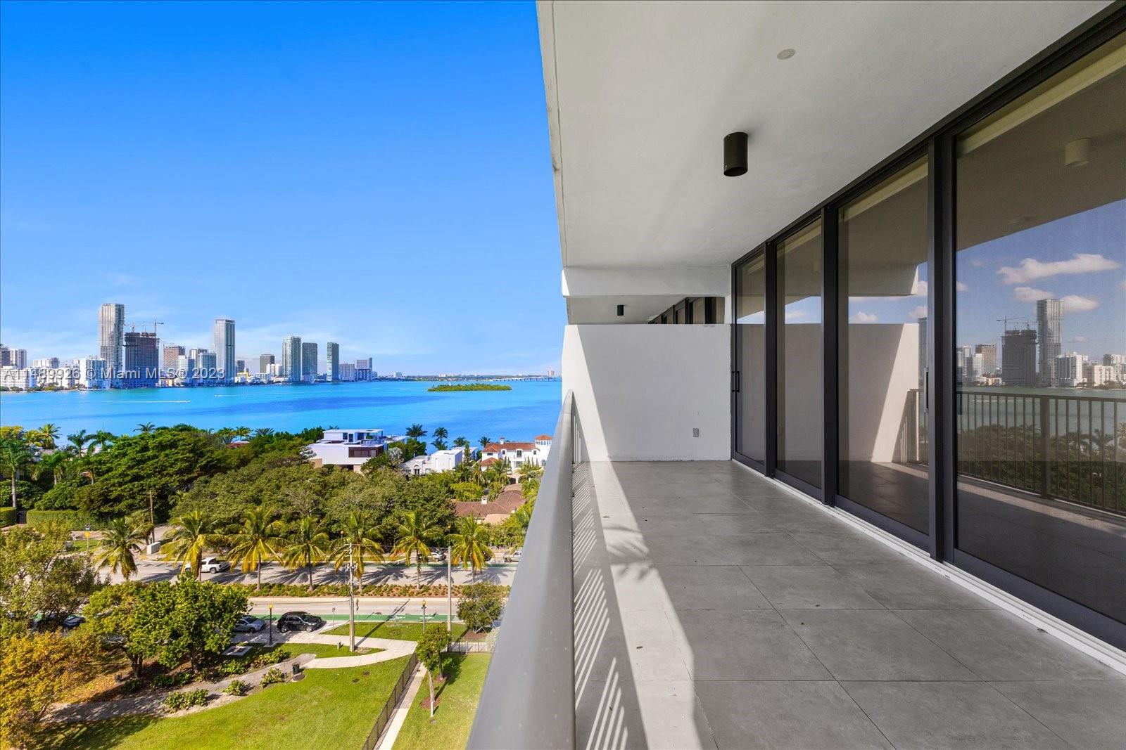 1000 Venetian Way Unit: 1008