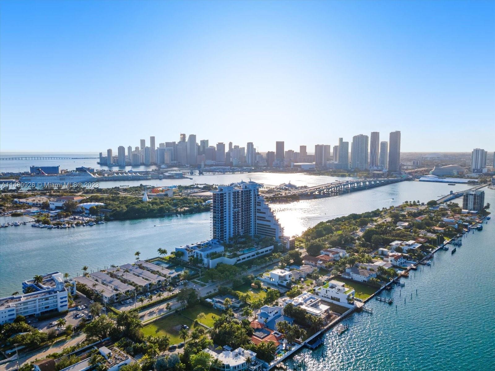 1000 Venetian Way Unit: 1008